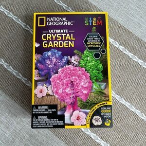 National Geographic STEM ultimate Crystal Garden growing kit brand new unused